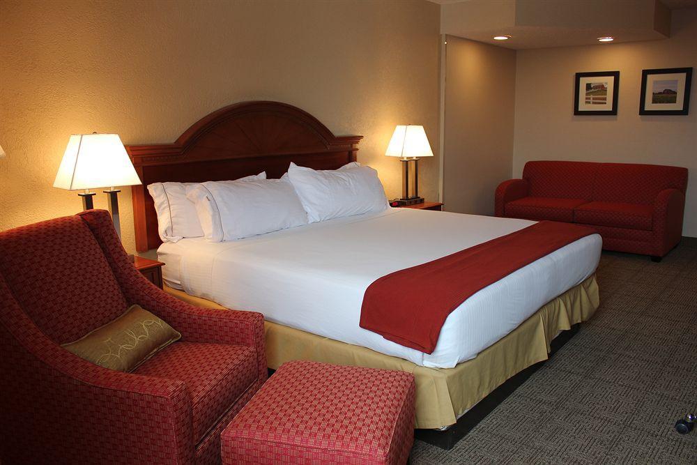 Fairfield By Marriott Inn & Suites Madison South Exterior foto